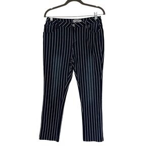 Crazy‎ Train Women's Pinstripe Jeans Size 9 29 Dark Wash Straight Leg Pants